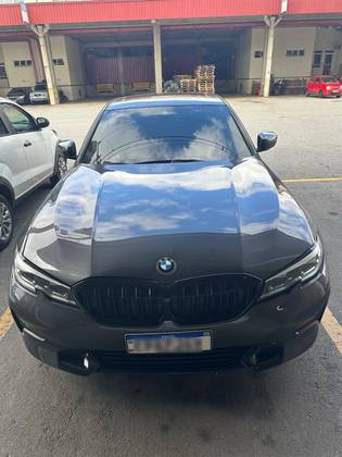 BMW 320i 2.0 16V TURBO GASOLINA SPORT AUTOMÁTICO BMW 320i 2.0 16V TURBO GASOLINA SPORT AUTOMÁTICO